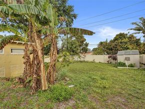 1675 NE 160th St, North Miami Beach FL 33162