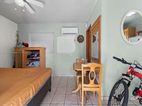 104 E 58th St, Hialeah FL 33013