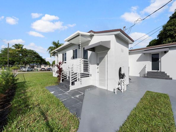 104 E 58th St, Hialeah FL 33013