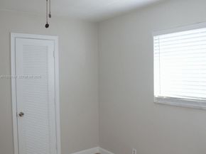 5709 NW 64th Way, Tamarac FL 33321