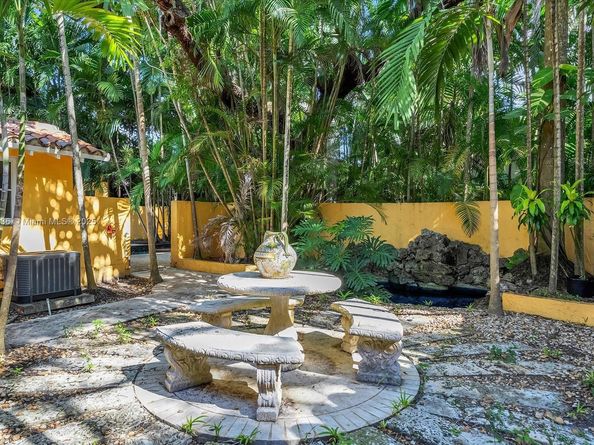 4190 Ingraham Hwy, Miami FL 33133