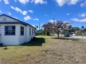 546 NW 5th Ave, Homestead FL 33030