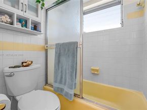 3701 Tyler St 211, Hollywood FL 33021