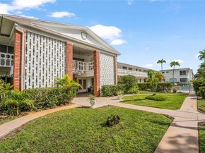 3701 Tyler St 211, Hollywood FL 33021