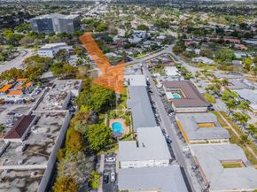 3701 Tyler St 211, Hollywood FL 33021