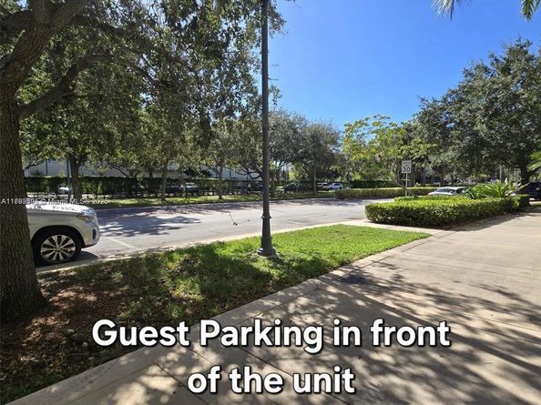 510 NW 84th Ave 121, Plantation FL 33324