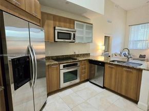 510 NW 84th Ave 121, Plantation FL 33324