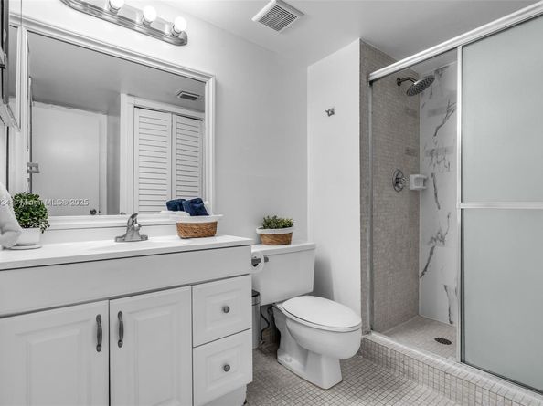 16193 Saddle Club Rd 102, Weston FL 33326