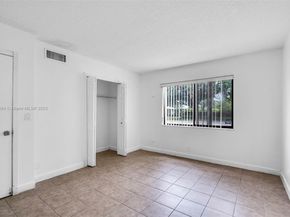 16193 Saddle Club Rd 102, Weston FL 33326