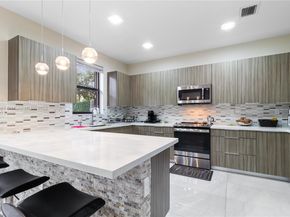 10578 NW 81st Ter, Doral FL 33178