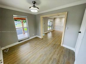 20400 NW 40th Ct, Miami Gardens FL 33055