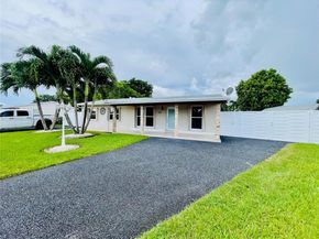 20400 NW 40th Ct, Miami Gardens FL 33055