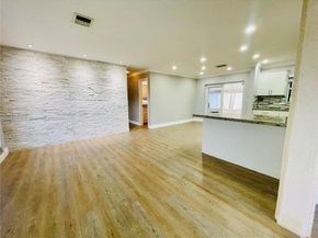 20400 NW 40th Ct, Miami Gardens FL 33055