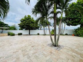 20400 NW 40th Ct, Miami Gardens FL 33055