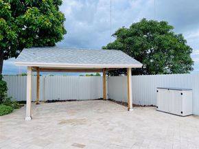 20400 NW 40th Ct, Miami Gardens FL 33055