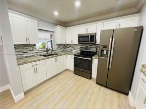 20400 NW 40th Ct, Miami Gardens FL 33055