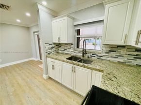 20400 NW 40th Ct, Miami Gardens FL 33055