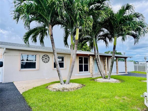 20400 NW 40th Ct, Miami Gardens FL 33055
