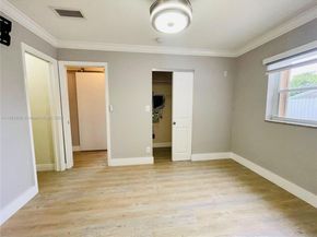 20400 NW 40th Ct, Miami Gardens FL 33055