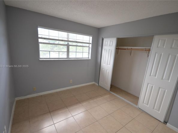 680 Tennis Club Dr 312, Fort Lauderdale FL 33311