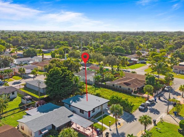 1428 NE 153rd Ter, North Miami Beach FL 33162