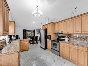 8650 NW 46th Ct, Lauderhill FL 33351