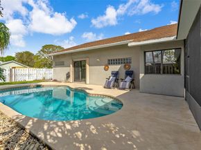 8650 NW 46th Ct, Lauderhill FL 33351