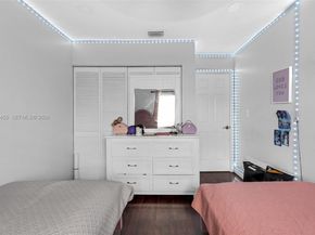 8650 NW 46th Ct, Lauderhill FL 33351