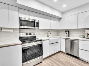 6061 N Falls Cir Dr 407, Lauderhill FL 33319
