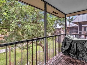 6061 N Falls Cir Dr 407, Lauderhill FL 33319