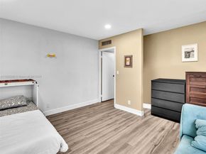 6061 N Falls Cir Dr 407, Lauderhill FL 33319