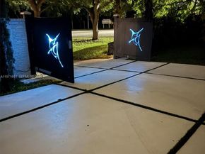 17640 Old Cutler Rd, Palmetto Bay FL 33157