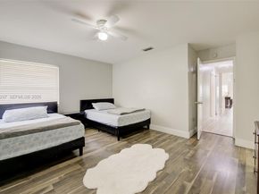 7454 NW 48th Pl, Lauderhill FL 33319