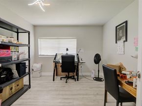 7454 NW 48th Pl, Lauderhill FL 33319