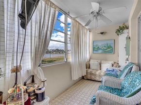 1530 NE 191st St 105, Miami FL 33179