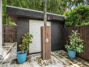 1164 NE 86th St, Miami FL 33138