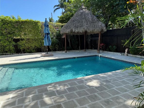 1164 NE 86th St, Miami FL 33138