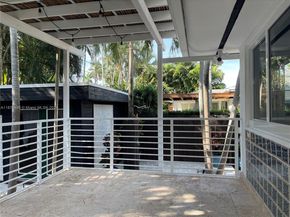 1164 NE 86th St, Miami FL 33138