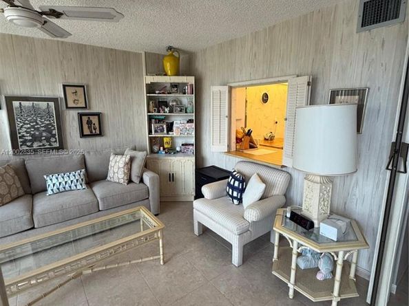 1000 Parkview Dr 407, Hallandale Beach FL 33009