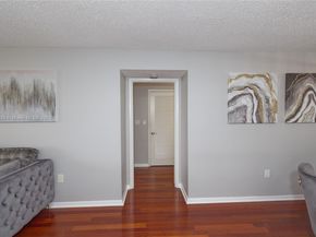 900 NE 195th St 703, Miami FL 33179