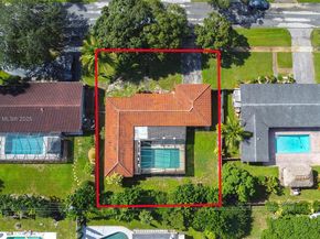 5561 SW 2nd Ct, Plantation FL 33317