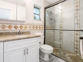5561 SW 2nd Ct, Plantation FL 33317