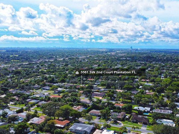 5561 SW 2nd Ct, Plantation FL 33317