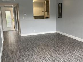 5102 NW 36th St 406, Lauderdale Lakes FL 33319