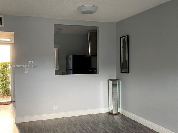 5102 NW 36th St 406, Lauderdale Lakes FL 33319