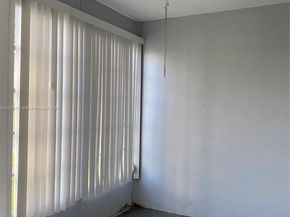 5102 NW 36th St 406, Lauderdale Lakes FL 33319