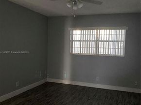 5102 NW 36th St 406, Lauderdale Lakes FL 33319