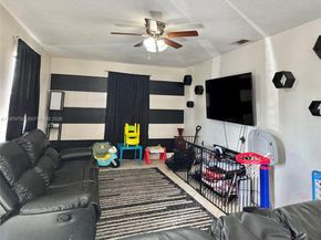 720 SW 81 Ter, North Lauderdale FL 33068