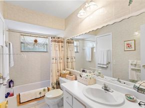 4701 NW 34th St 511, Lauderdale Lakes FL 33319