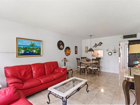 4701 NW 34th St 511, Lauderdale Lakes FL 33319